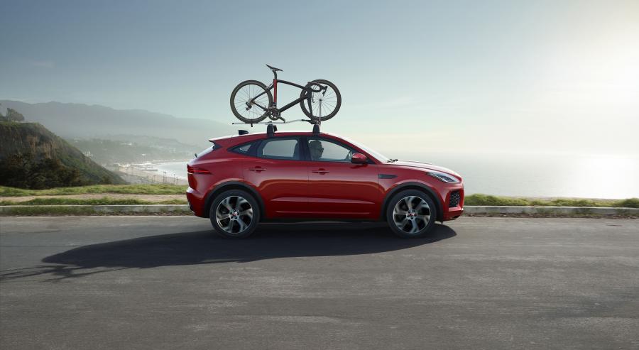 Jaguar E-Pace P250 AWD Chequered Flag 2019 года  (WW) (фото 4 из 7)